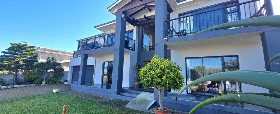 6 Bedroom Property for Sale in Franskraal Western Cape
